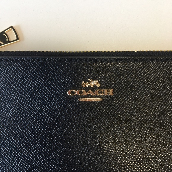 👛 Coach Crosby Clutch - Black ❤️ - Picture 3 of 7